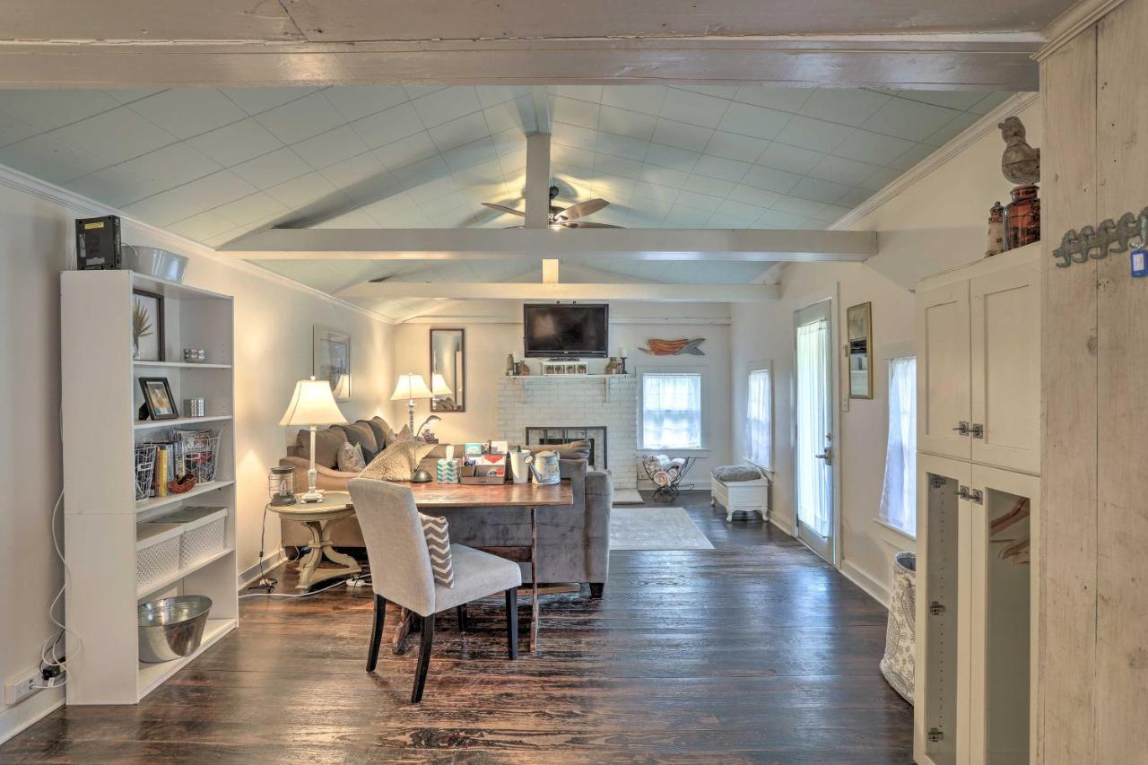 Coastal, Walkable Home In Historic Southport! Buitenkant foto