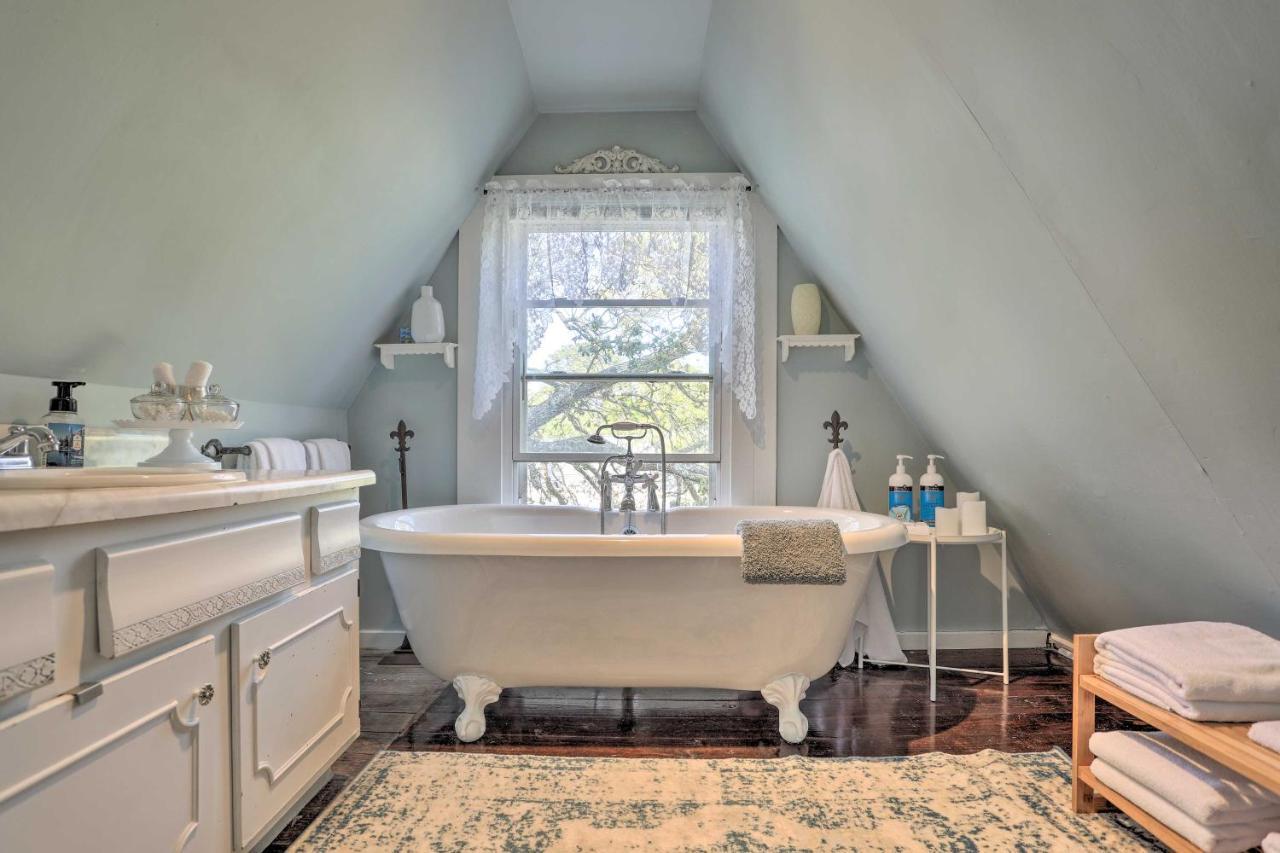 Coastal, Walkable Home In Historic Southport! Buitenkant foto